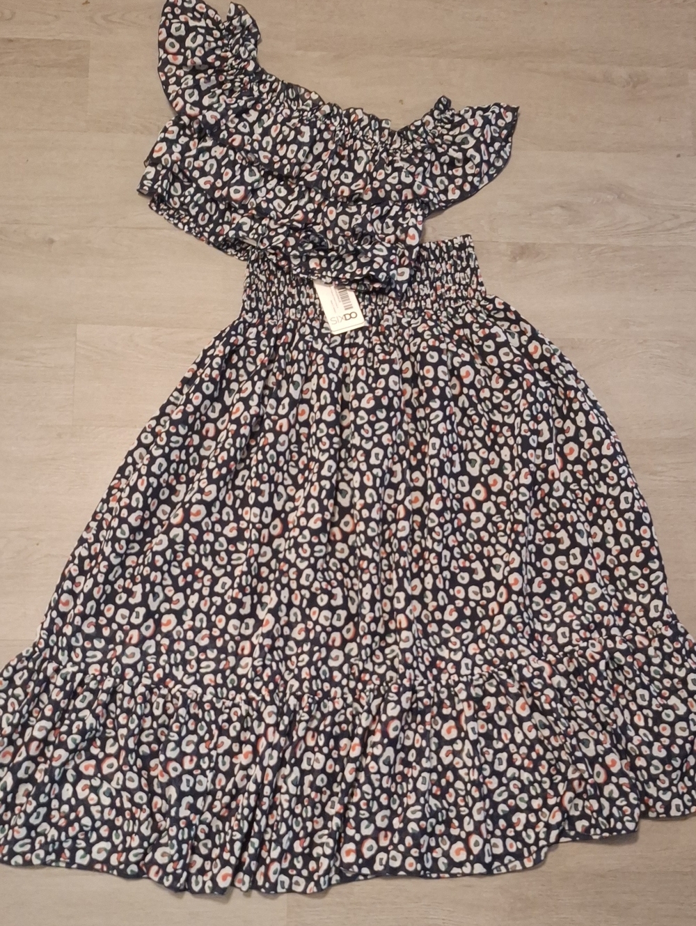 Two-Piece Ruffled Leopard Print Set in Navy and Cream